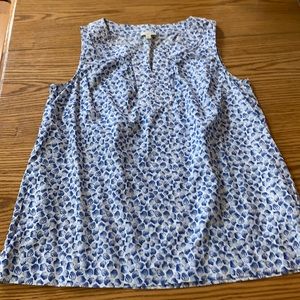 Talbots Pretty Shell Top, Size Small, So light and comfortable!